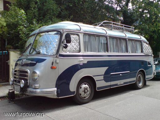 OLD camper Bus