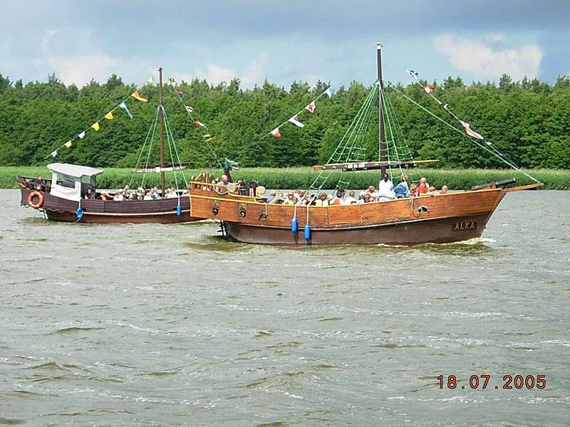 Okręty na jeziorze Łebsko